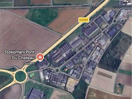 entrepôt - hangar - local abrité pour stockage ponctuel