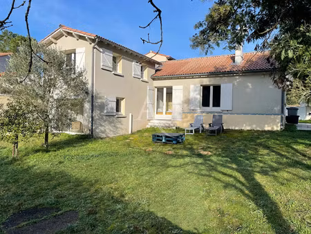 vente maison à longeville-sur-mer (85560) : à vendre / 121m² longeville-sur-mer