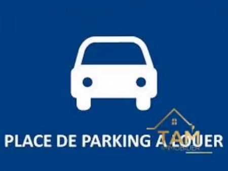 location parking 13 m² à saint-cyr-l'ecole (78210)  80 €