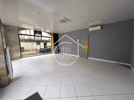 location locaux professionnels 3 pièces 55.83 m² à sainte-foy-la-grande (33220)  550 €