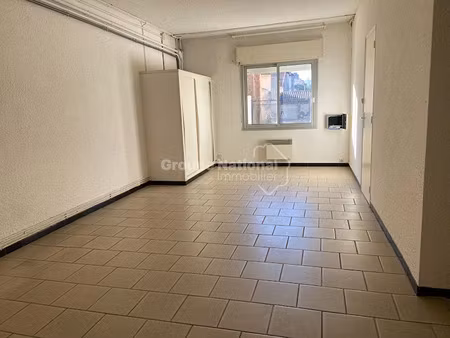 location locaux professionnels 123.95 m² à miramas (13140)  1 070 €