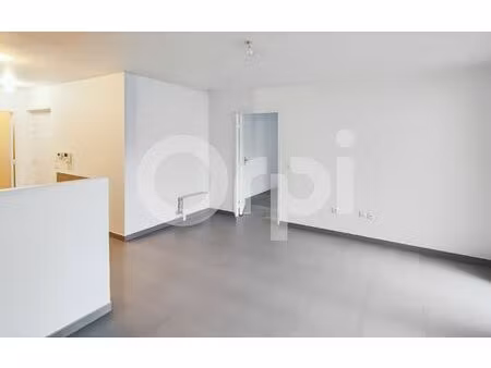 location appartement  m² t-2 à dammartin-en-goële  850 €