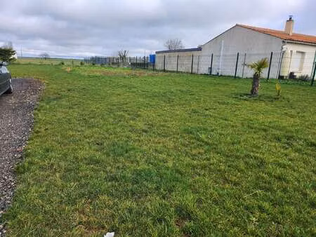 vente terrain à nalliers (85370) : à vendre / nalliers