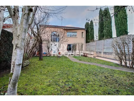 charmante maison à vendre à chaville - 3 chambres et grand séjour !