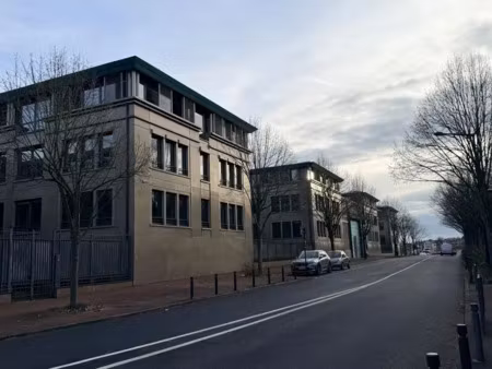 location bureau antony 92160