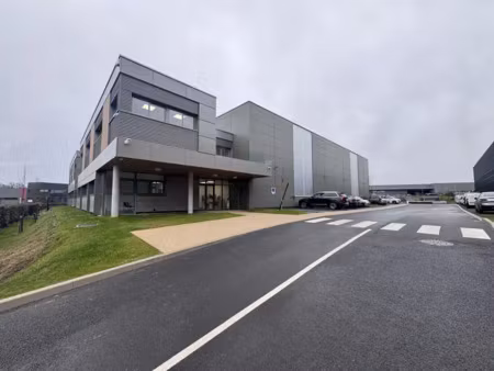 bureaux neufs dans un immeuble neuf à louer à frépillon au pied de la gare de 34 m²  41 m²