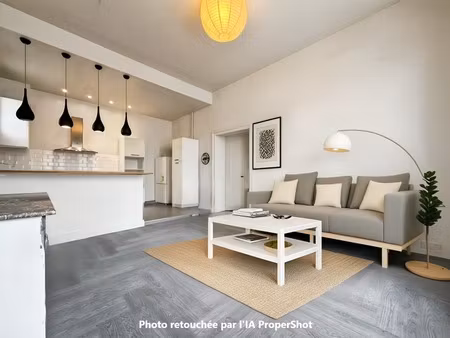 agen  cœur de ville  appartement de charme t3 avec terrasse et parking