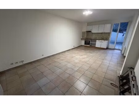 location appartement  53 m² t-3 à coulommiers  712 €