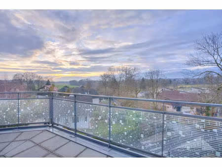 vente appartement 3 pièces 61 m² à ferney-voltaire (01210)  448 000 €