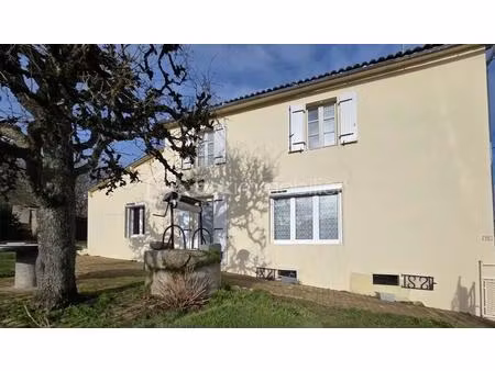 maison de village de 120 m² à l'absie