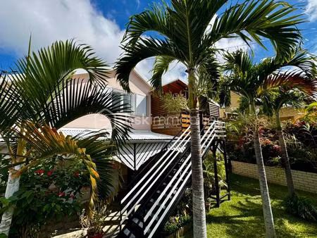 maison traditionnelle de 130 m² à le tampon