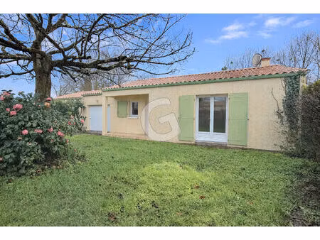 maison - 3 pieces - 61m2 - a vendre - moutiers les mauxfaits