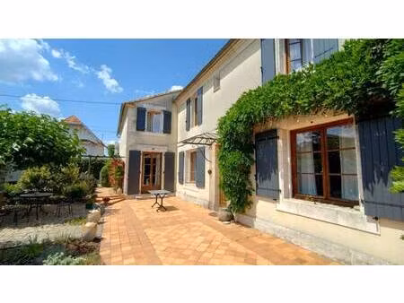 maison de ville à vendre