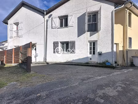 coarraze - vente appartement t4 en duplex