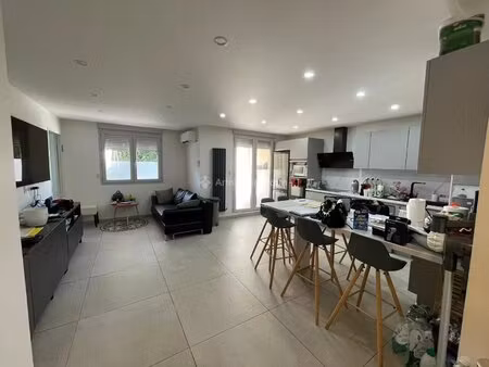 appartement t4 en location - sainte foy les lyon