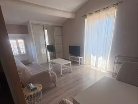 t2 meublé 40m2.clim