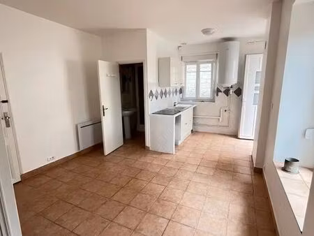 studio avec chambre séparer