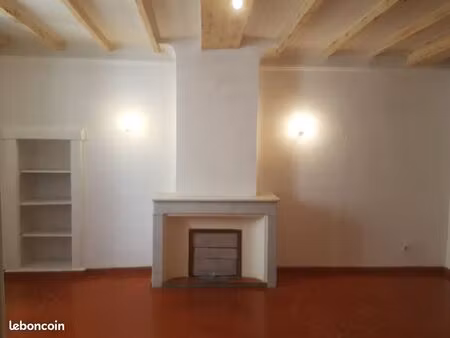 grand beau appartement t3