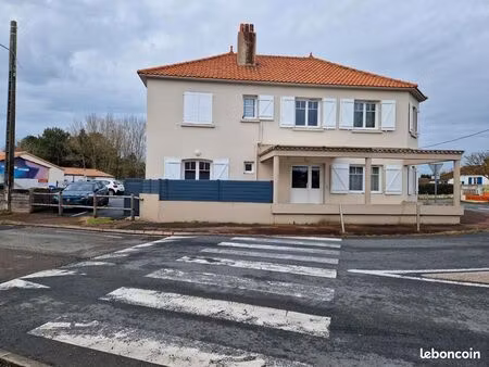 location t2 a l'année