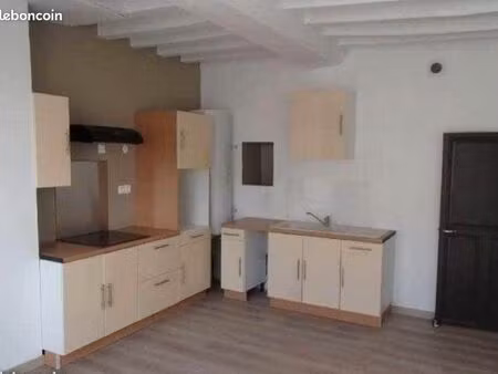 location appartement à vallon-sur-gée