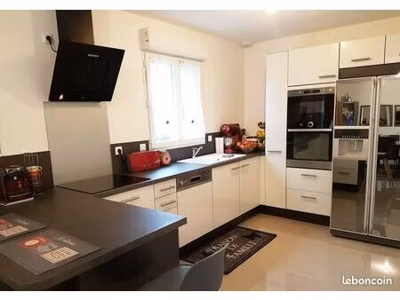 pavillon 5 pièces 102 m²