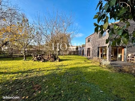 maison 6 pièces 105 m²