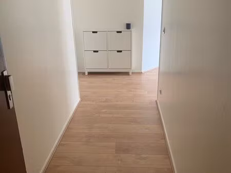 titre de l'annonce : charmant f2 meublé à bondy - proche rer e et tramway