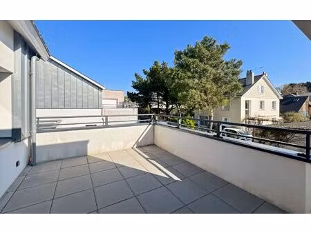 location appartement  65 m² t-3 à pornichet  970 €