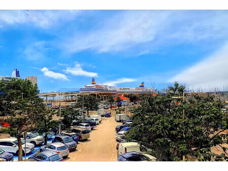 superbe t3 rénové lumineux – port de toulon / stade mayol