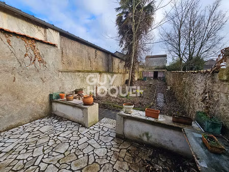 maison fontenay le comte 4 pièce(s) 97.93 m2