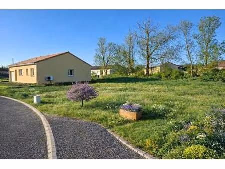 terrain constructible viabilisé à vendre