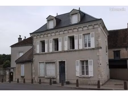 appartement 3 pièces 77 m²