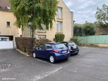 location place de parking