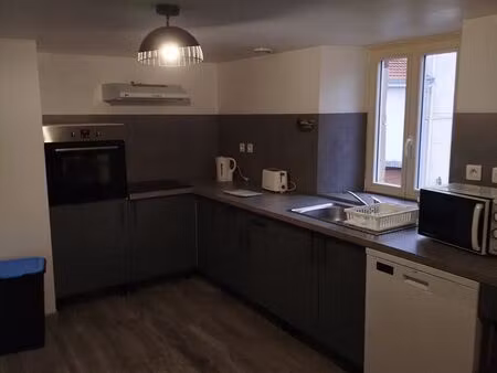 appartement t3 65m2 refait a neuf 102024