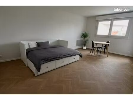 charmant studio barrière de bègles