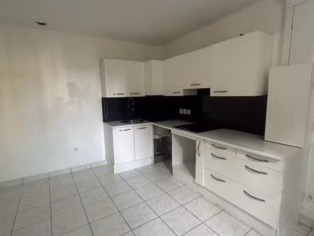 à louer f2 42m2 - centre ville creil - proche gare