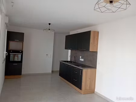 viry centre : appartement neuf 2 pièces 43m2 avec jardin de 60m2