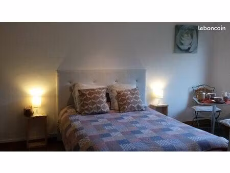 a louer chambre indépendante avec salle d'eau privative