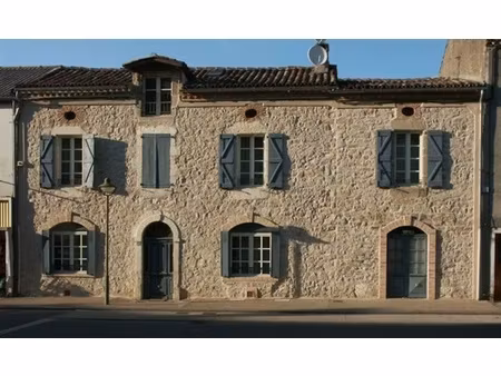 maison 9 pièces - 290 m²