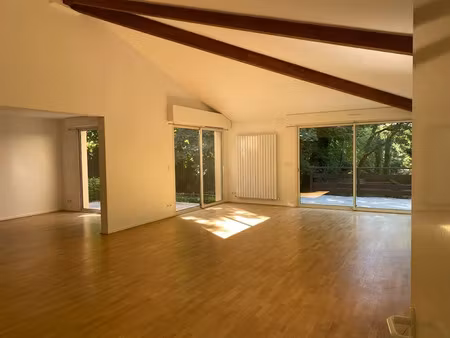 location villa 9 pièces 325 m² à louveciennes (78430)  6 000 €