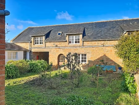 maison 10 pièces - 200 m²