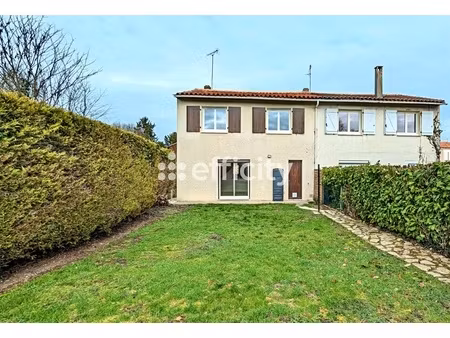 maison 4 pièces - 90 m²