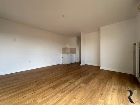 appartement 2 pièces 36 m2 avec garage et cave auterive