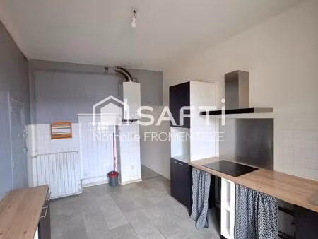 appartement avec un emplacement parking privé