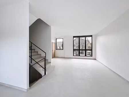 le service location de la maison barnes vous propose ce bien :