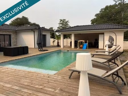 maison contemporaine 6 pièces. 4 chambres. 190 m²