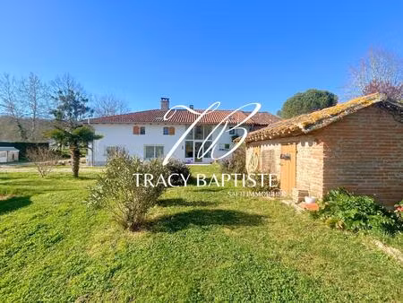 ferme avec hangar à 5 min de l'accès rocade et des commodités