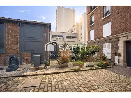 maison de ville au calme sur cour  rare à paris 13