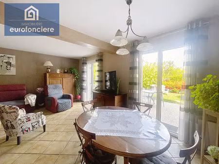 maison ste savine 5 pièce(s)