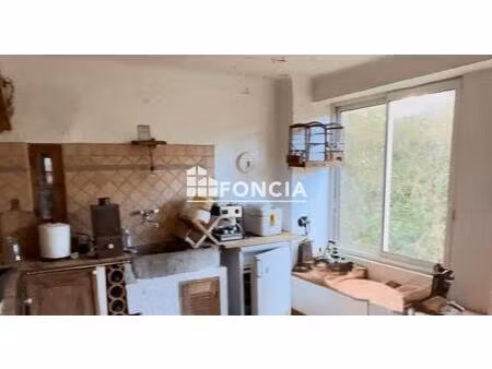 draguignan - proche commerces - propriete batie sur 3655 m2